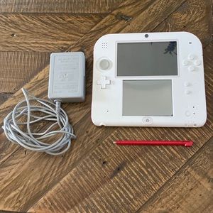 Nintendo 2ds - New Super Mario Bros 2 Edition, Scarlet Red